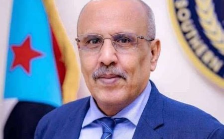 الكثيري يُعزّي اللواء بن بريك بوفاة شقيقه