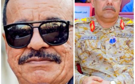 قائد محور عتق يبعث برقية تعزية ومواساة إلى اللواء أحمد سعيد بن بريك في وفاة شقيقه وابن عمه