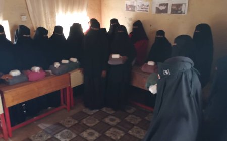 جمعية إكرام التنموية بالكود توزع حقائب صحية للأسر الفقيرة بدعم من اتحاد الجمعيات بعدن