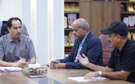 وزير الشباب والرياضة يلتقي رئيس نادي الجزيرة بعدن