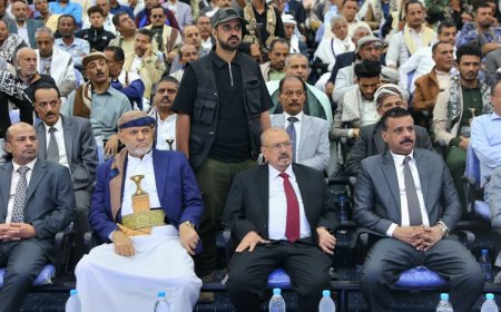 رئيس مجلس النواب ومحافظ تعز يشاركان في إحياء الذكرى الرابعة لفقيد الوطن الدكتور عبدالوهاب محمود.