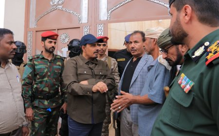 محافظ حضرموت يتفقد الأضرار الناتجة عن المنخفض الجوي بمديريات تريم وشبام ووادي العين وحورة ويدشن مشروع إغاثة عاجل للمتضررين