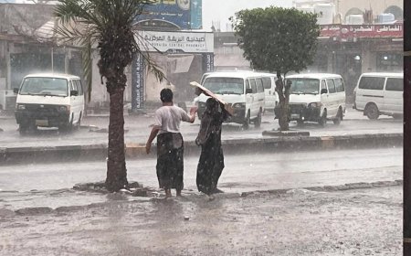 محافظ العاصمة عدن يوجّه بسرعة تحرك فرق الطوارئ لمواجهة آثار المنخفض الجوي