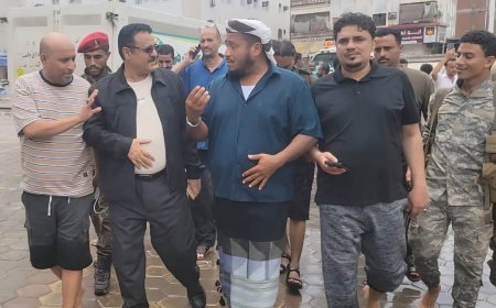 "الداؤودي" والحسيني" يشرفان على أعمال شفط مياه الأمطار في عدد من شوارع مديرية المنصورة