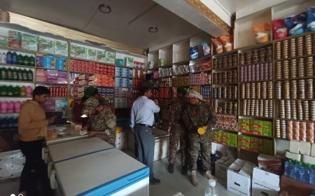 حملة رقابية صارمة في يافع سرار: ضبط مواد منتهية الصلاحية وتشديد على إشهار الأسعار لحماية المستهلك