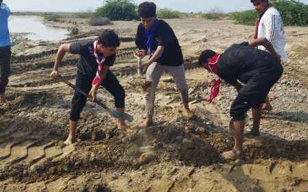 بمبادرة إنسانية متميزة.. كشافة أبين تتصدر جهود فتح الطريق الدولي الشيخ سالم – حسان بزنجبار