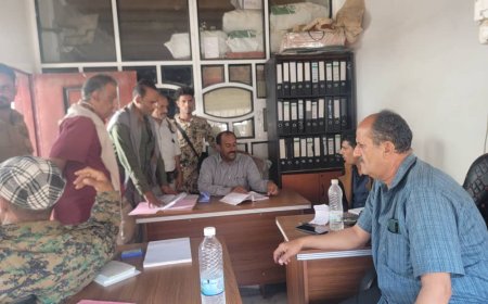 المدير العام بكر الشاعري يقود حملة لخفض أسعار الكهرباء والمياه في مدينة قعطبة