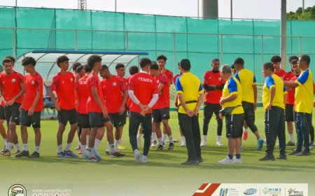 المنتخب الوطني للشباب يجري تدريبه الأول في مدينة أبها السعودية