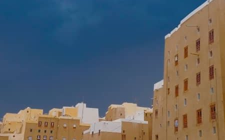 طوارئ شبام تنشر أرقام التواصل تحسبًا لتأثر المديرية بعواصف رعدية