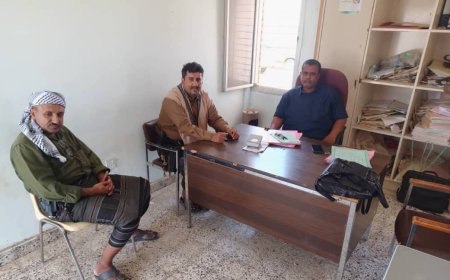بتوجيهات مدير عام ميفعة.. مكتب الصناعة يسلم "15" مخالفة للتسعيرة للنيابة العامة ضمن حملة لضبط الأسعار بالمديرية