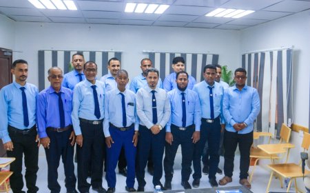 مصلحة الجمارك تختتم دورة تدريبية في مجال المواد الكيميائية المشعة وكيفية التعامل معها للعاملين في المنافذ البرية و البحرية و الجوية ومكاتب الجمارك بساحل ووادي حضرموت