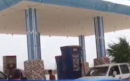 محطات الوقود بالمحفد تلتزم بتسعيرة شركة النفط الجديدة