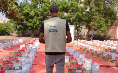 صنائع المعروف وسواعد الخير… أول المبادرين في تقديم العون للمتضررين من السيول والأمطار في عدن