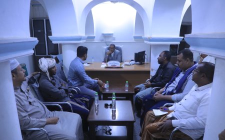 مدير عام تريم يناقش مع اللجنة الفرعية آلية حصر أضرار السيول وتدابير الطوارئ بالمديرية