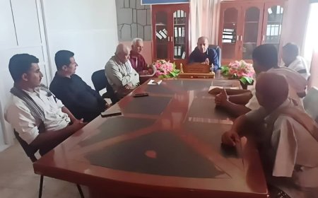 سلطة زنجبار تناقش مع نقابة نقل الركاب تنظيم الفرز وخفض أجور الركاب