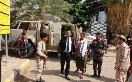 مدير عام خنفر يرافق فريق التوجيه والرقابة الرئاسي في زيارة للمرافق الخدمية