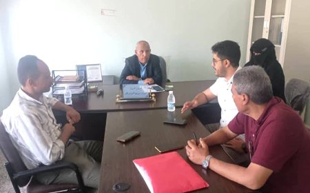 مكتب الزراعة بتعز يناقش مصفوفة مشاريع مع منظمة صُنّاع النهضة تمهيداً لعرضها على المانحين