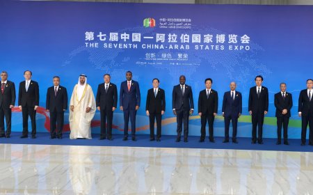 اليمن تشارك في افتتاح معرض الصين والدول العربية السابع بوفد ترأسه وزير الصناعة والتجارة محمد الأشول