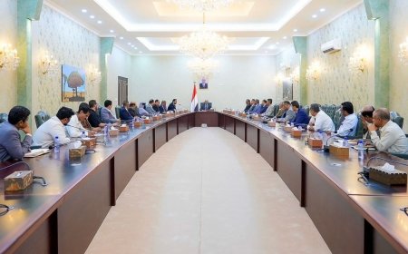 رئيس الوزراء يترأس اجتماعاً بقيادات وزارة التربية والتعليم ويوجه كلمة هامة بمناسبة اقتراب انطلاق العام الدراسي الجديد