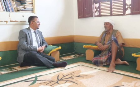 الأمين العام لمحلي حضرموت يطمئن على صحة عضو المجلس المحلي بالمحافظة الشيخ محمد بامقداد العكبري