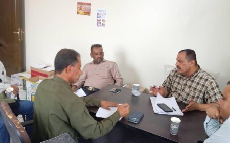 فريق التوجيه والرقابة الرئاسية يطلع على جهود عمل إدارات الهيئة التنفيذية في لحج