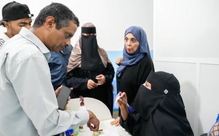 عدن.. تواصل الحملة الرقابية للصحة في مديرية صيرة لمراقبة تخفيض أسعار الخدمات في المنشآت الخاصة