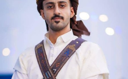 آل قشاش يهنئون الشاب الخلوق محمد عبدالعزيز الزبيري بمناسبة زواجه الميمون