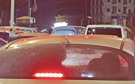 إشارات المرور في عدن.. من حلّ مروري إلى عبء يومي