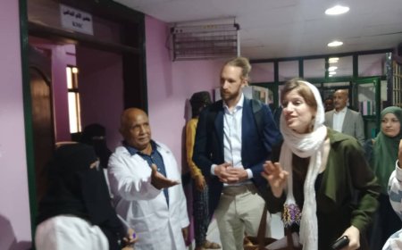 مدير عام مستشفى الصداقة بعدن يستقبل السكرتير الاول للصحة في السفارة الهولندية