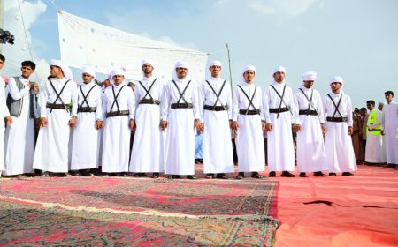وسط حضورٍ رسميٍ وشعبي .. قبيلة آل باجري .. تزف 20 عريساً وعروسة في أول زواج جماعي