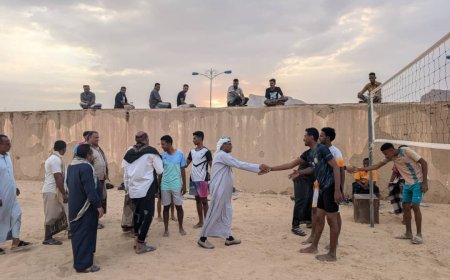 مدير عام مديرية تريم في زيارة تفقدية لنادي الوحدة ويشيد بتاريخه العريق ودوره الريادي