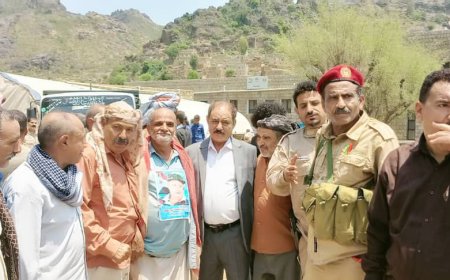 محافظ الضالع يتقدم مشيعي جثمان اللواء الركن محمد ناجي سعيد إلى مثواه الأخير