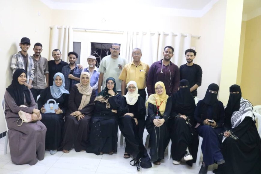 عدن _ندوة بعنوان الاعلام ودوره في قضايا المجتمع قديما وحديثا نظمتها مؤسسة "الحب والوفاء" لعدن 