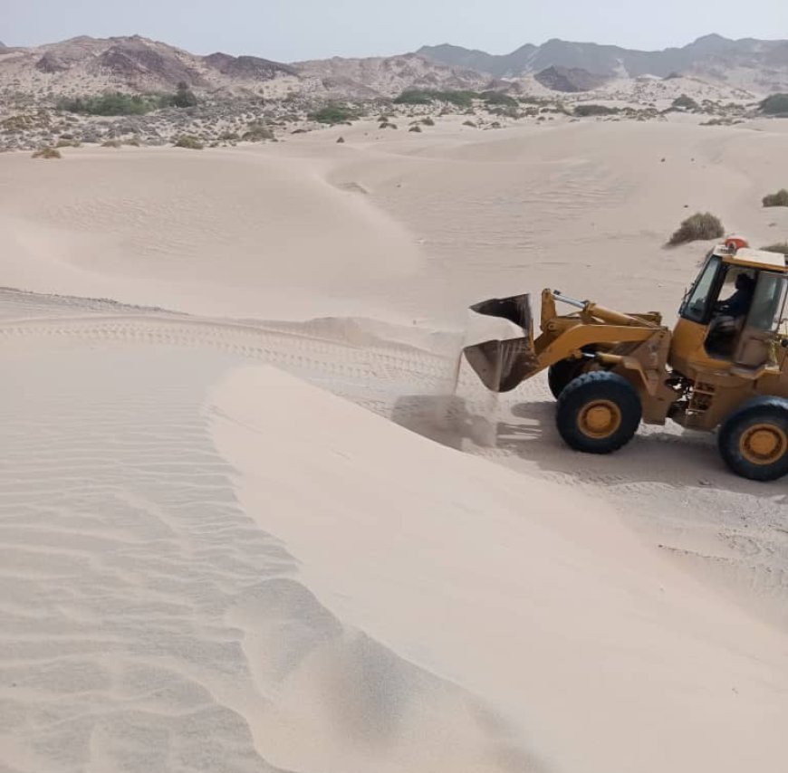 مدير عام رضوم يشكر قيادة محور بالحاف لسرعة تجاوبهم وإرسال شيول لفتح الطريق الفرعي لمنطقة الحامية
