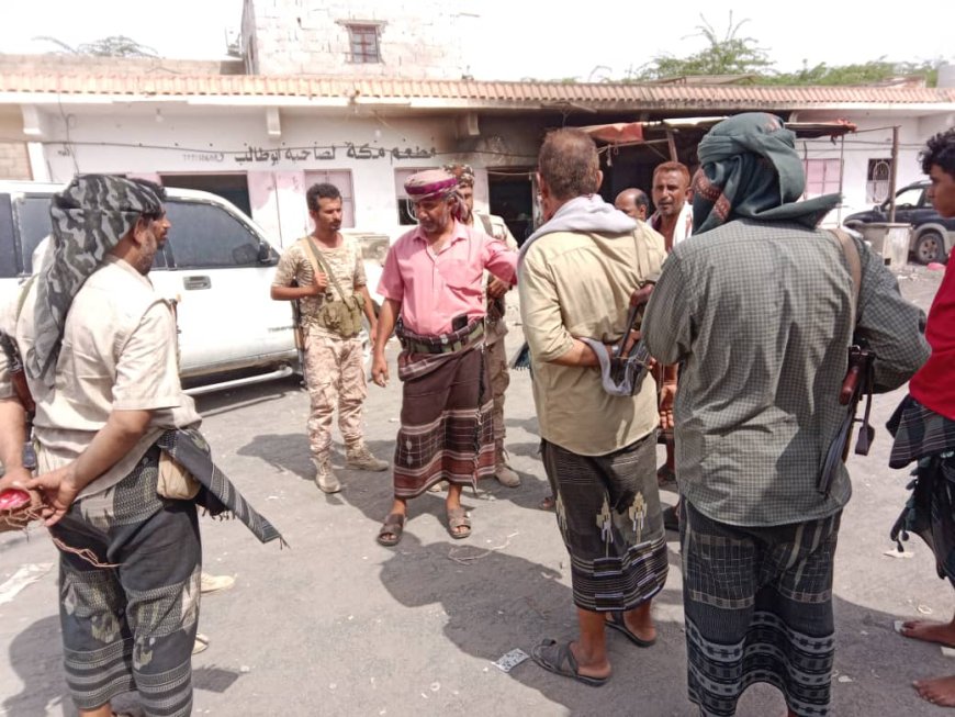 انتقالي المحفد والأجهزة الأمنية ينفذون نزولاً ميدانياً لضبط أسعار المشتقات النفطية بالمديرية