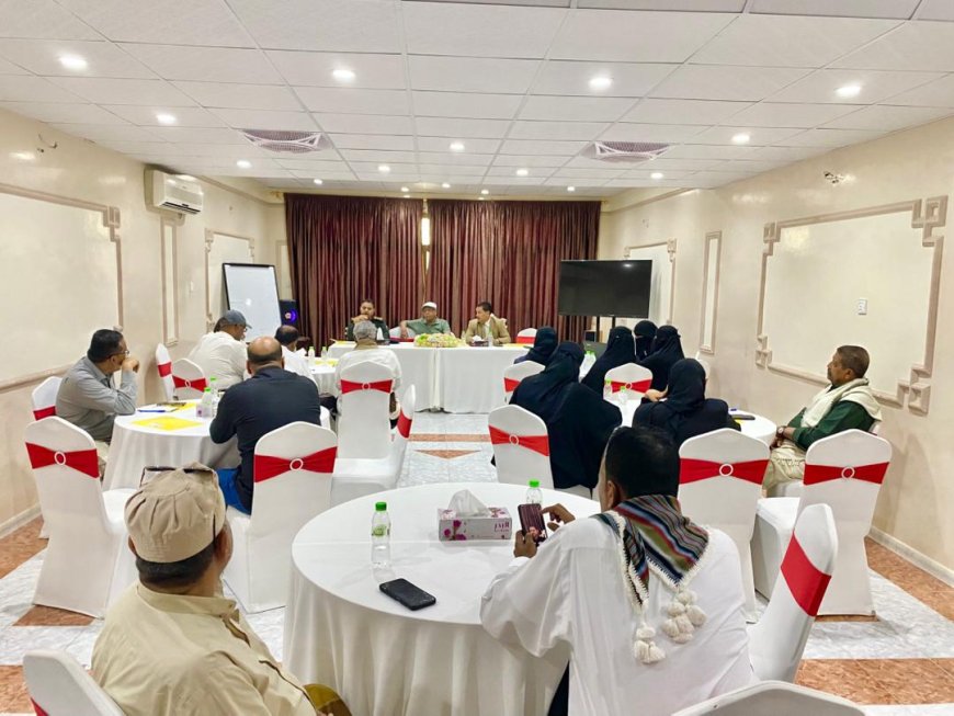 اللجنة الاستشارية بحضرموت تناقش أوضاع جوازات منفذ الوديعة وجهود ضبط الأسعار في الوادي والصحراء