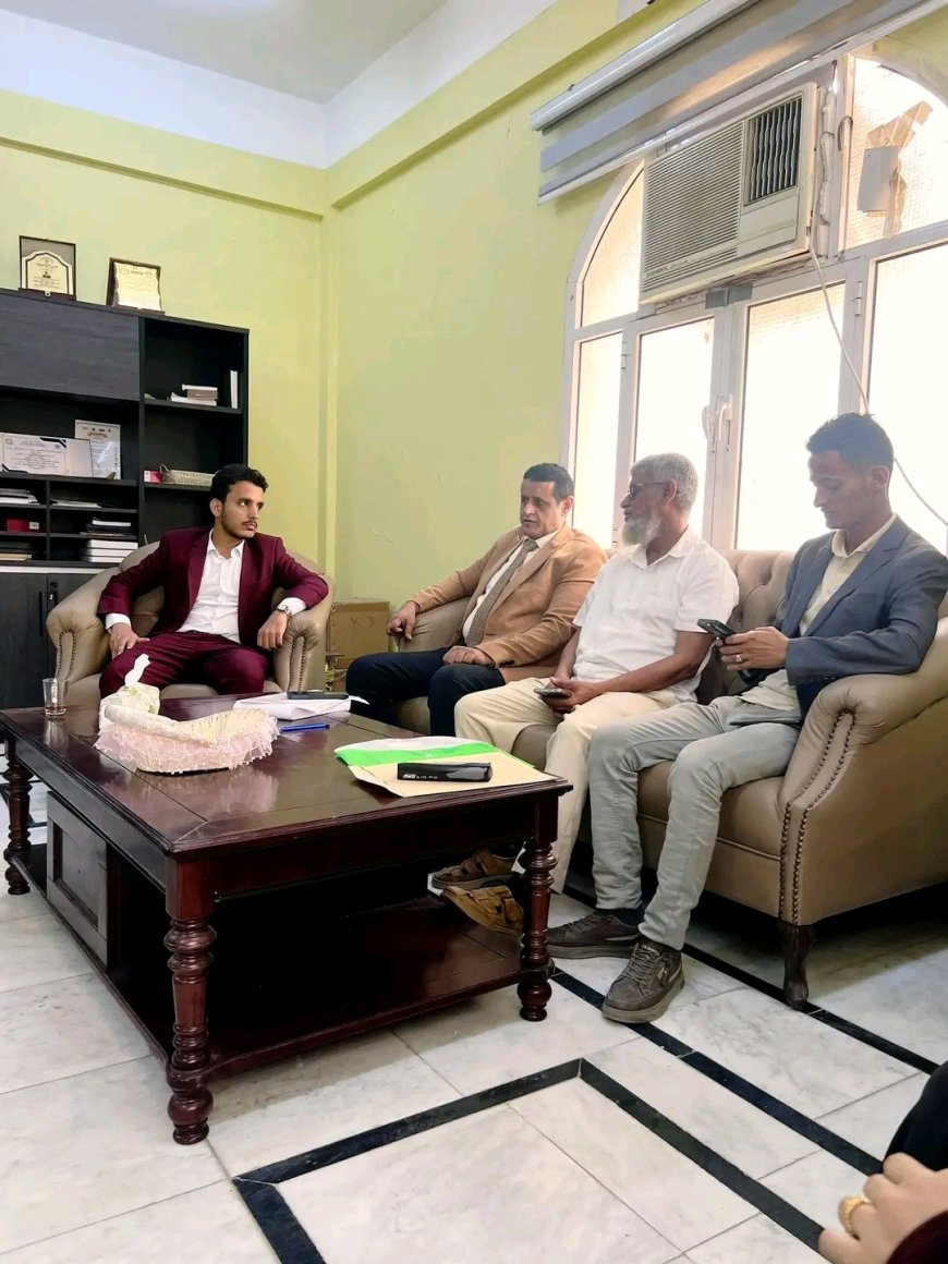 الإتحاد العام لطلاب جامعة عدن يزور عمادة كليتي الطب والعلوم الصحية والصيدلة