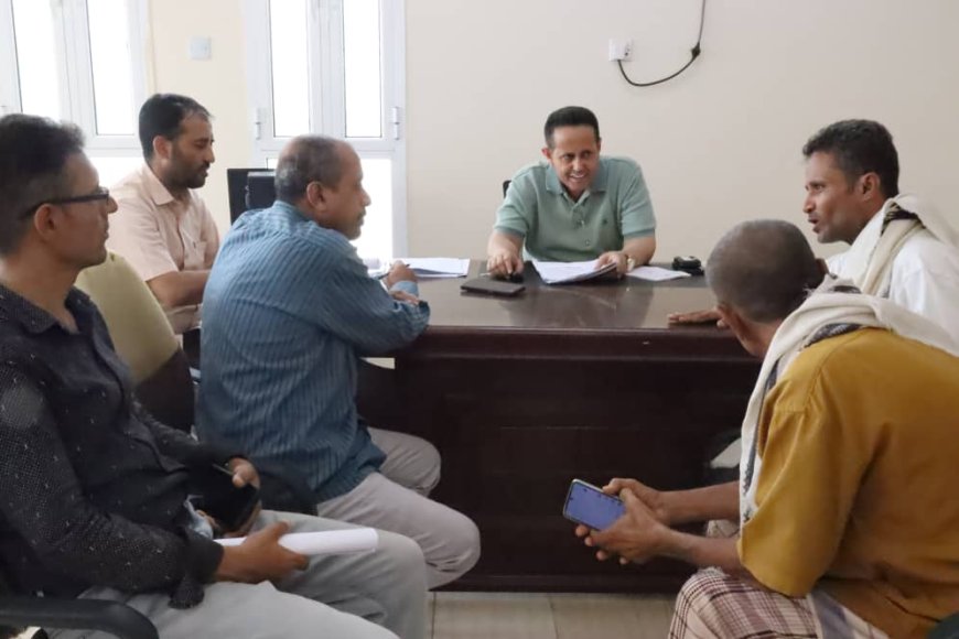رئيس انتقالي لحج يبحث مع مؤسسة المياه سبل تحسين الخدمة في مديرية الحوطة