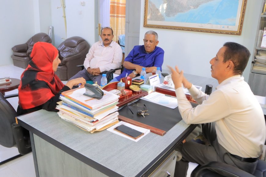 سيئون.. الدكتور العمودي يلتقي بمشرفة وزارة الصحة واليونيسيف الدكتورة هويدا ياسين