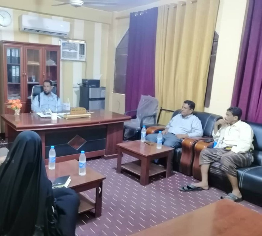 مدير عام خنفر اليوسفي يلتقي بفريق منظمة ادرا مشروع الصحة والتغذية 