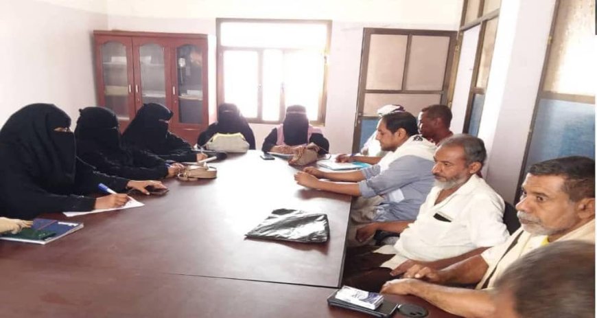 مدير عام الحوطة يترأس اجتماعًا موسعًا لمدراء مدارس المديرية لمناقشة الاستعدادات للعام الدراسي الجديد