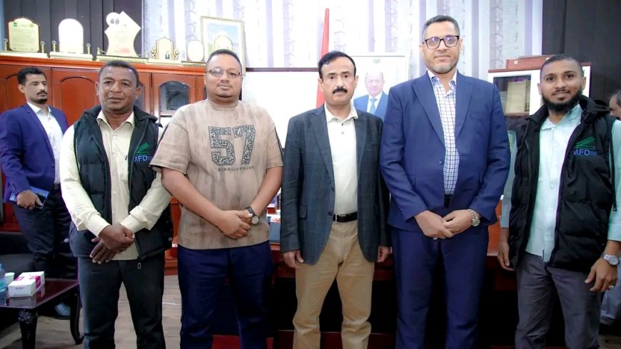 المحافظ بن الوزير يُصادق على اتفاقية مشروع المساعدات الطارئة لإنقاذ الحياة والتعليم للأسر المتضررة في مديرية عسيلان