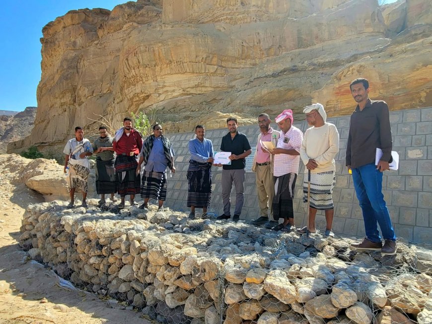 برعاية محافظ شبوة تسليم عدد من المشاريع الزراعية في وادي عماد بمديرية حبان