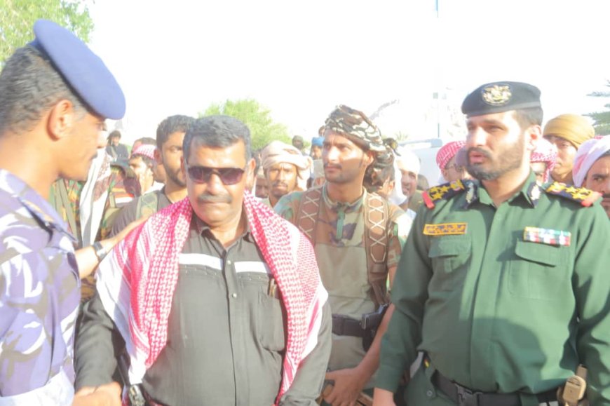 قائد قوات حماية حضرموت يشارك في مراسيم تشييع العقيد أنيس التميمي 