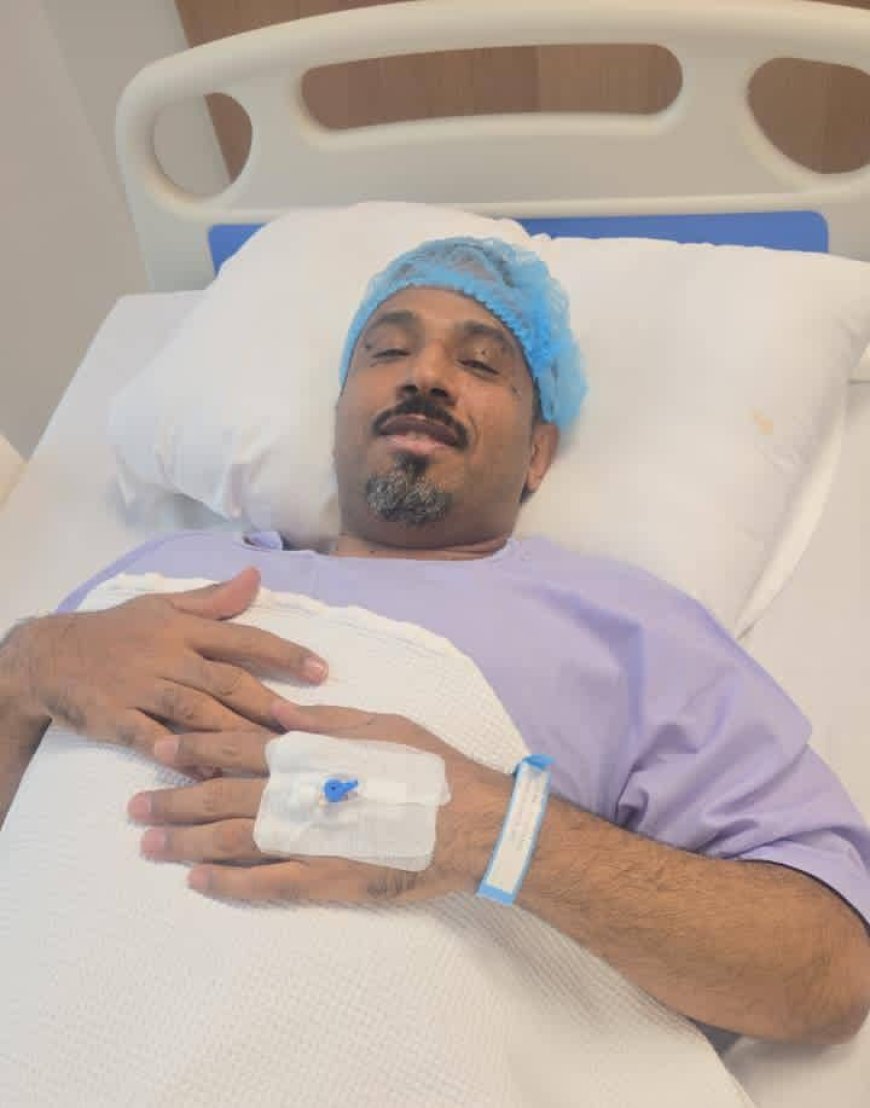 الكاتب والشاعر عدنان بن عفيف يتماثل للشفاء بعد إجراء عملية جراحية بأحد مشافي جدة