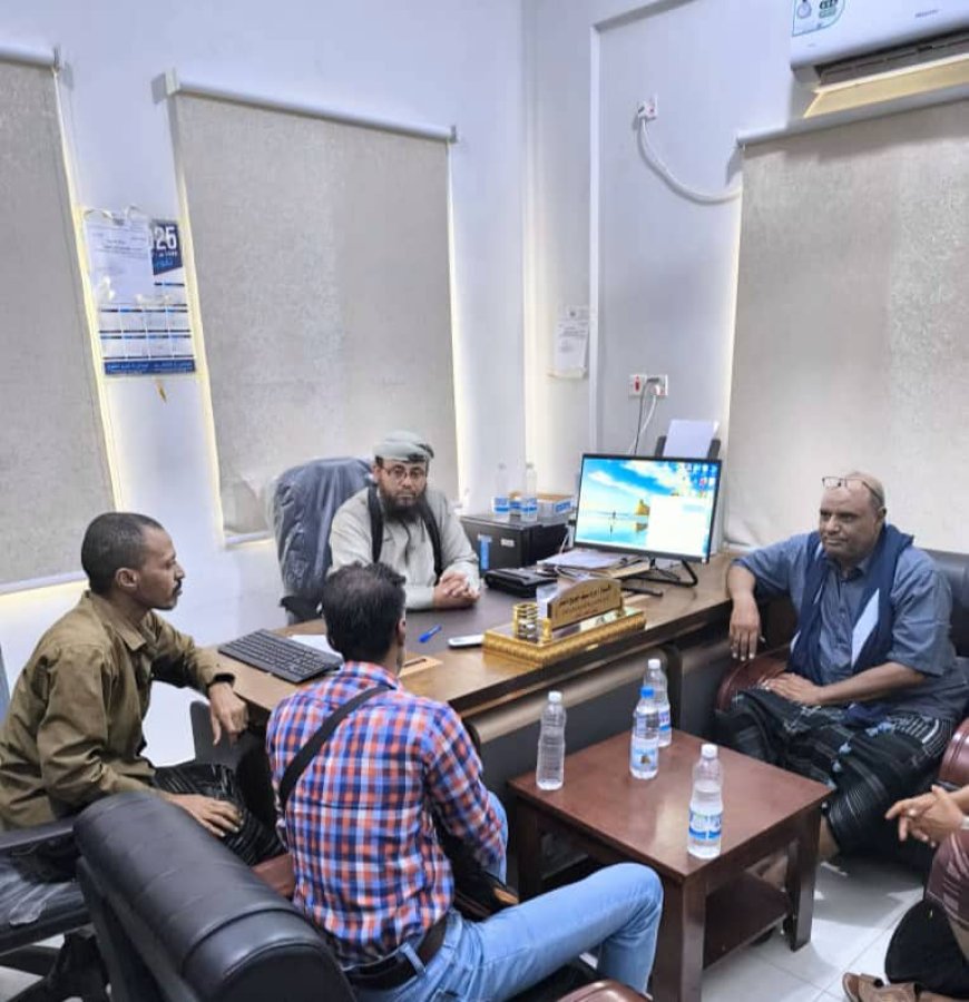 مدير عام المضاربة يلتقي استشاري البنك الدولي ويناقش معه الانشطة الجاري تنفيذها بالمديرية