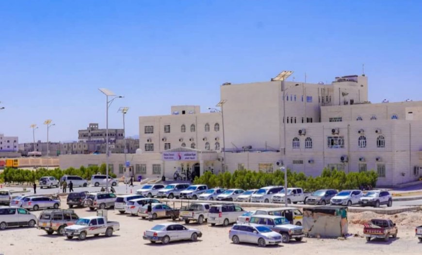 مساعدات إماراتية تنتشل شبوة من أعباء حرب الخدمات