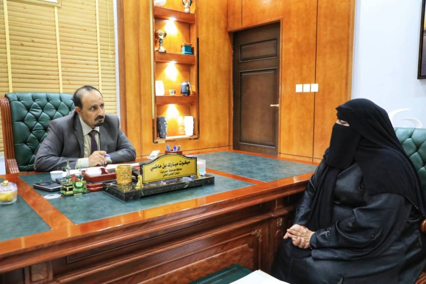 محافظ حضرموت يبحث التحضيرات لتدشين الدراسة بمركز المكلا للتوحد للعام الدراسي الجديد
