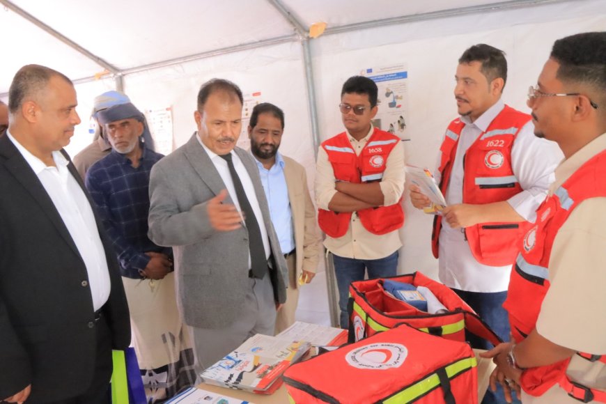 مهرجان النخيل والتمور 2025 م يكرم جمعية الهلال الأحمر اليمني فرع حضرموت