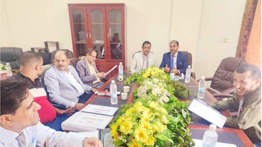 لجنة التقييم الدوري بوزارة التعليم العالي تزور جامعة خليج عدن الدولية